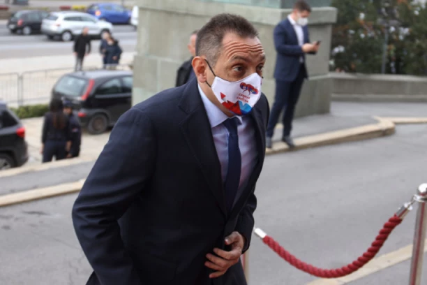 Ministar Vulin: Uspeh merila načelnika policijskih uprava borba protiv uličnog kriminala