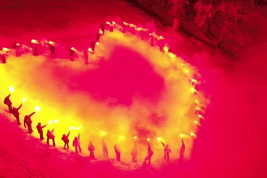 (FOTO) LEP GEST! Olimpijski centar Jahorina  poslao simboličnu poruku humanosti i podrške za sve medicinske radnike!