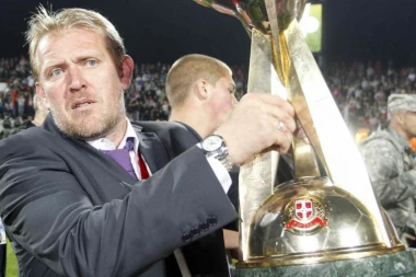 (ŠOK FOTO) DA LI ĆE SE ZVEZDAŠI SLOŽITI SA NJIM? Robi Prosinečki je UDARNA VEST!