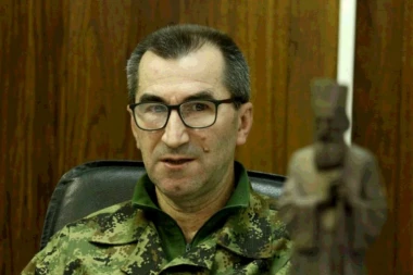 ODMAH NA DIJETU! DOKTOR IVO UDOVIČIĆ UPOZORAVA: Debeo stomak obolele od korone ubija!