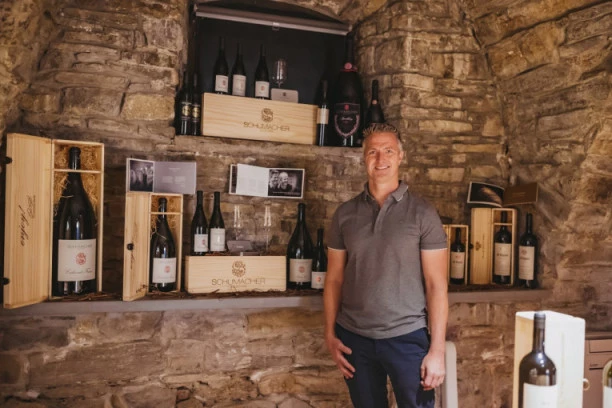 RALF ŠUMAHER LJUBAV PREMA VINU PRETOČIO U FLAŠU: Šampanjac dostojan Formule 1