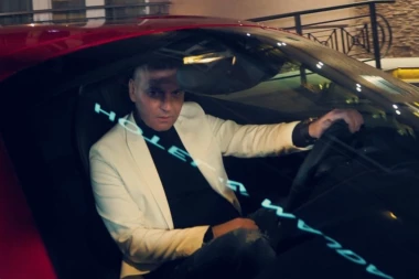 (VIDEO) MILAN MILOŠEVIĆ KAKVOG DO SADA NISTE VIDELI! Sve pršti od luksuza, a svi gledaju samo u OVO u neverici!