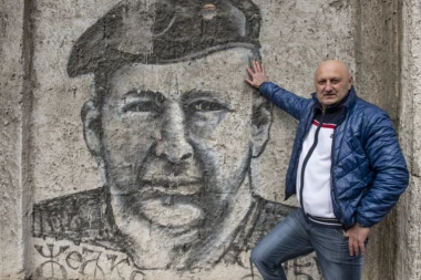 (FOTO, VIDEO) DA LI JE TITULA OBILIĆA BILA POŠTENA?! Legendarni Kuzman Babeu bez dlake na jeziku O ARKANU I FUDBALU '90!