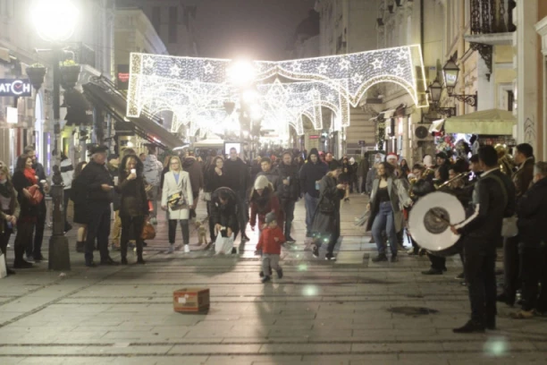 ZA NEDELJU DANA MOŽETE DA ZARADITE 32.000 DANARA: Posao nije težak, a potražnja nikad veća