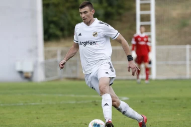 ZVANIČNO: Odjeknuo drugi NAJUNOSNIJI TRANSFER u istoriji crno-belih!