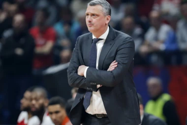 TEKTONSKA PROMENA: Radonjić PRESEKAO, starter NAPUŠTA Zvezdu!