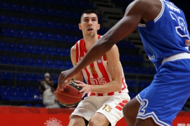 HRVATI ISPRAŠENI PRED BOŽIĆ: Zvezda se igrala sa Zadrom i napravila SJAJNU UVERTIRU za Fenerbahče!