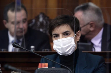 Premijerka razgovarala sa Zaevim, nadaju se još čvrščoj saradnji