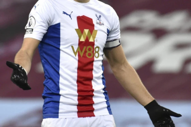 PRVI GOL U SEZONI: Milivojević doneo VELIKU pobedu Palasu i poslao VBA na rub ispadanja iz Premijer lige!