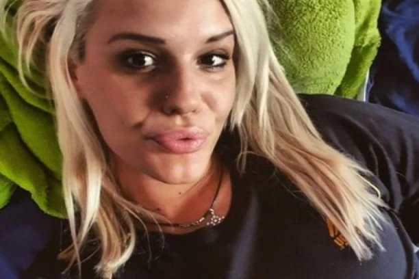 (FOTO) ONE ODUZIMAJU DAH LJUBITELJIMA SPORTA: Srpske se*si direktorke košarkaških i fudbalskih klubova!