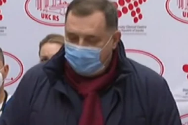 (FOTO,VIDEO) DODIK DIREKTNO IZ BOLNICE PRED NOVINARE: Rekao odakle mu zlatna ikona koju je poklonio Lavrovu i kakva je njena dalja sudbina! SMEŠTAJU MU!