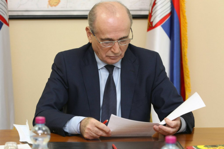 Odbor za selo SANU “zadovoljan” Krkobabićevim ostankom u Vladi