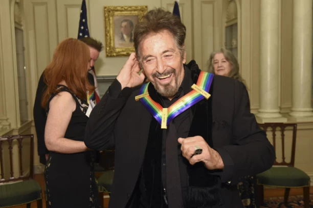 AL PAĆINO PIŠE KNJIGU O SVOM ŽIVOTU! Glumac dobio dete u 83. godini, a sada poručio:  "Dosad sam bio srećan"