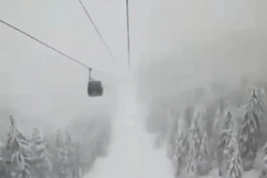 (FOTO,VIDEO) JEDINSTVENO I NEPONOVLJIVO ISKUSTVO! Zlatiborska gondola, NAJDUŽA NA SVETU, konačno proradila! DEVET KILOMETARA NEZABORAVNOG UŽIVANJA!