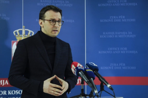 PETKOVIĆ O ALEKSIĆU: Sa svojim gazdom Vukom Jeremićem, stavio se u službu Aljbina Kurtija!