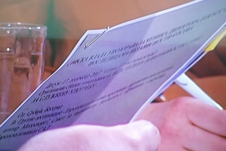 TADIĆ PRODAO KOSOVO U ZAMENU ZA DOBIJENE IZBORE: Vučić pokazao ključan dokaz IZDAJE!