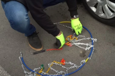 GDE I KAKO STAVITI LANCE ZA SNEG! Rešavamo večitu dilemu vozača svake zime! JASNO I PRECIZNO!