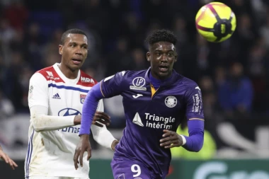 EKSKLUZIVNO, "GROBARI" SU ČEKALI NAPADAČA! Sanogo POTPISUJE u roku od dva dana, plata 1.000.000 evra!