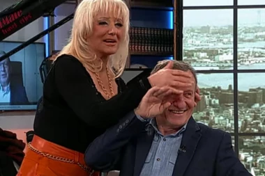 (VIDEO) VERKA JE BILA MALO VESELIJA: Matovićeva spopadala Žiku Nikolića tokom jutarnjeg programa!
