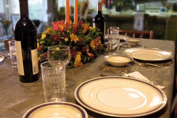 OBIČAJI ZA SRPSKU NOVU GODINU: Evo šta da izbegavate da vas ne bi TERAO BAKSUZ cele godine!