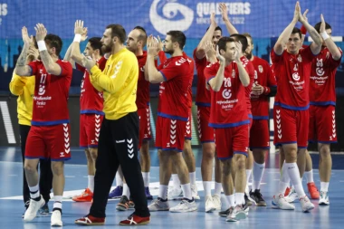 BRUKA I SRAMOTA: Hrvat na SRAMAN način udario na srpske rukometaše, nazvao ih pijancima!