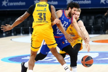 Micić i Efes MAESTRALNI, favoriti dominirali u Evroligi!