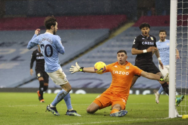 SITI NA VRHU PREMIJER LIGE: Vila pružila strašan otpor, Silva i Gundogan doneli pobedu Građanima!