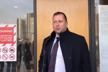 ALEKSIĆU JE ODSTRANJENA PROSTATA, TAKAV ČOVEK NE MOŽE DA POČINI SILOVANJE! Oglasio se advokat reditelja, UVEREN DA ĆE GLATKO DOBITI SLUČAJ!