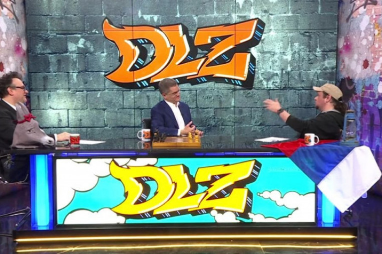 (VIDEO) VUČIĆ JE ĆIĆOLINA! Sramno ponašanje JEREMIĆA I VIDOJKOVIĆA: Nazivali PREDSEDNIKA DRŽAVE ĐILKOŠEM, BESKRUPULOZNE UVREDE