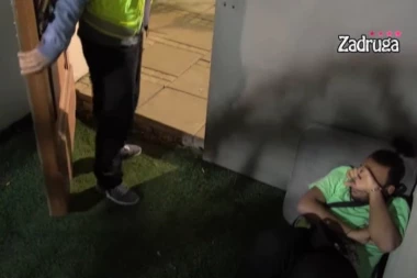 Niko nije mogao do njega: Neca počeo da se guši, obezbeđenje brzo uletelo u prostoriju, a EVO ŠTA SU ZATEKLI!