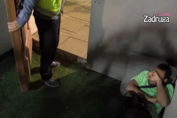 Niko nije mogao do njega: Neca počeo da se guši, obezbeđenje brzo uletelo u prostoriju, a EVO ŠTA SU ZATEKLI!