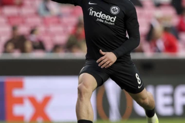 SAZNAJEMO: Luka po svaku cenu želeo u Frankfurt, zbog Ajntrahta odbio dva EVROPSKA GIGANTA!