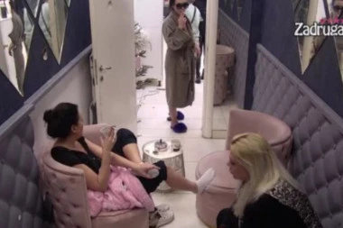 (VIDEO) Sandra uz prvu jutarnju kafu oplela po novim zadrugarkama sa Marijom Kulić: Pa joj OTKRILA OVO!