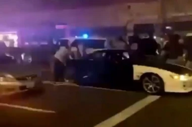 Tri policajca ubijena, petoro ranjeno! Došli da uruče nalog za privođenje, a onda usledio pakao! Satima bili pod vatrom!