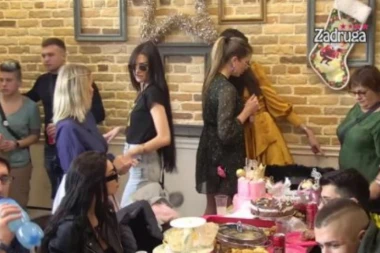 (VIDEO) MONIKA NE MOŽE BEZ PROBLEMA: Odbrusila Nadici Željković, ZADRUGARKE SKOČILE NA NJU!