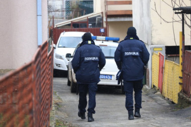 PRONAĐEN DEČAK (7) KOJI JE NESTAO JUTROS U KRUŠEVCU: Policija ga pronašla 4 kilometra od kuće