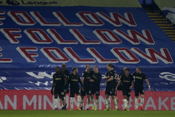 LUDNICA U PL: Vest Hem GAZI ka Ligi šampiona, Lids konačno pobedio!