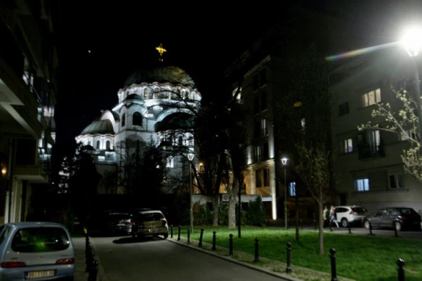 VEČERAS ĆE BEOGRADOM ODJEKIVATI SVA CRKVENA ZVONA: To se retko dešava, a evo šta je razlog!