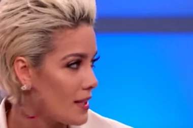 Pre pet godina pobacila tokom koncerta, a sada je dočekale lepe vesti: Trudna poznata pevačica!