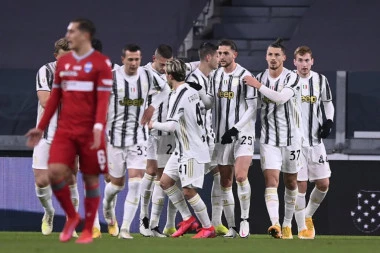 KAZNENA EKSPEDICIJA: Juventus bez Ronalda ZGROMIO Spal za polufinale Kupa!