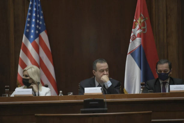 (VIDEO) DIJALOG VLASTI I OPOZICIJE NASTAVLJA SE U MARTU: Dačić sa Mekalisterom dogovorio detalje!