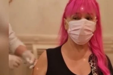 ZORICA BRUNCLIK se vakcinisala protiv VIRUSA i pridružila kolektivnoj borbi protiv pandemije!