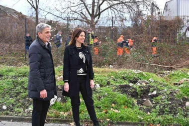 (FOTO) Ministarka Irena Vujović prisustvovala akciji čišćenja Savskog šetališta
