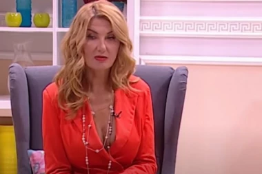 (FOTO) ONAJ KOJI ŽELIM DA BUDE TU, UPORNO ME ODBIJA: Vesna Dedić konačno progovorila o POZNATOM PEVAČU, ČEKAM GA VEĆ 20 GODINA!