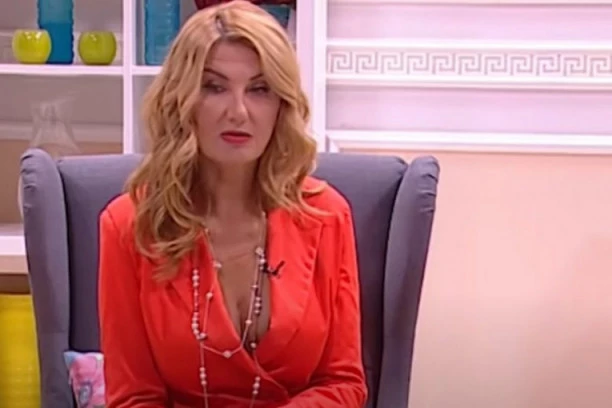 (FOTO) ONAJ KOJI ŽELIM DA BUDE TU, UPORNO ME ODBIJA: Vesna Dedić konačno progovorila o POZNATOM PEVAČU, ČEKAM GA VEĆ 20 GODINA!