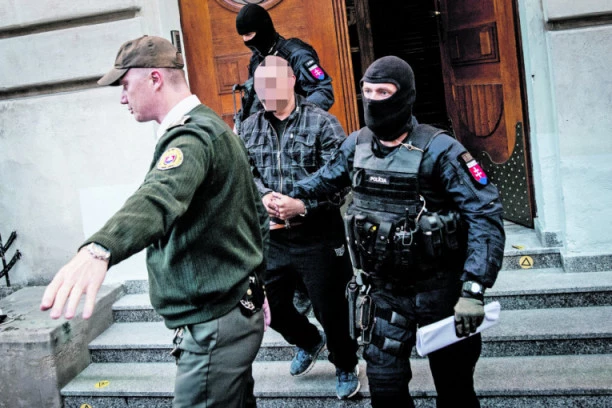 Vest o nesvakidašnjoj pljački obišla planetu: SRBIN PAO ZBOG ORALNOG SEKSA