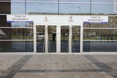 Goran Vesić: Treći punkt za vakcinaciju u Belekspocentru spreman da primi lekare i sestre!