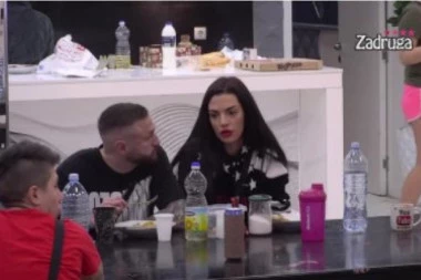 (VIDEO) OGOVARALI MIŠELA PA SE DOTAKLI NJIHOVOG ODNOSA! Matora rekla Ša šta mu je najviše ZAMERILA, on joj PORUČIO samo OVO!