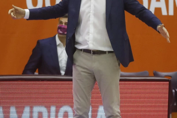 JOVANOVIĆ ZNA KAKO PROTIV PARTIZANA: Trener Mege traži disciplinu i energiju!