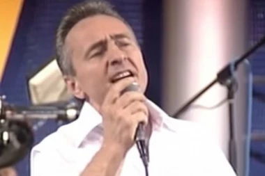 Riki Lugonjić nas je napustio danas, a ovako izgleda njegov sin koji je imao velike hitove - SVI SU GA OBOŽAVALI!